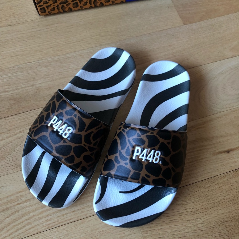 NWB P448 Super Water Resistant Slide Sandal
